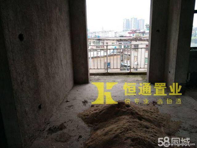 御景东方 繁华地段 黄金楼层 毛坯三房 送柴间 仅