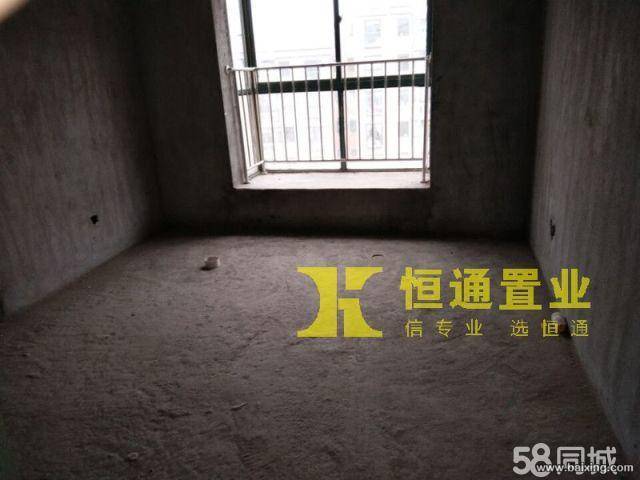 御景东方 繁华地段 黄金楼层 毛坯三房 送柴间 仅